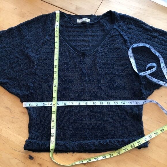 Free People Thien's Hacci Top Sizes XS & M - Picture 8 of 14